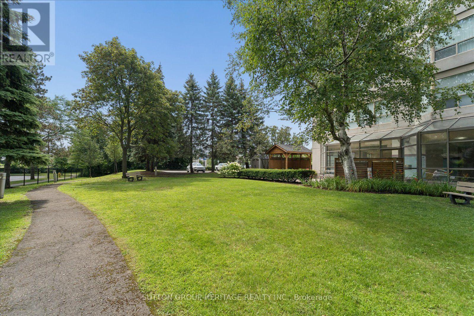 #615 712 ROSSLAND ROAD E - Image 46