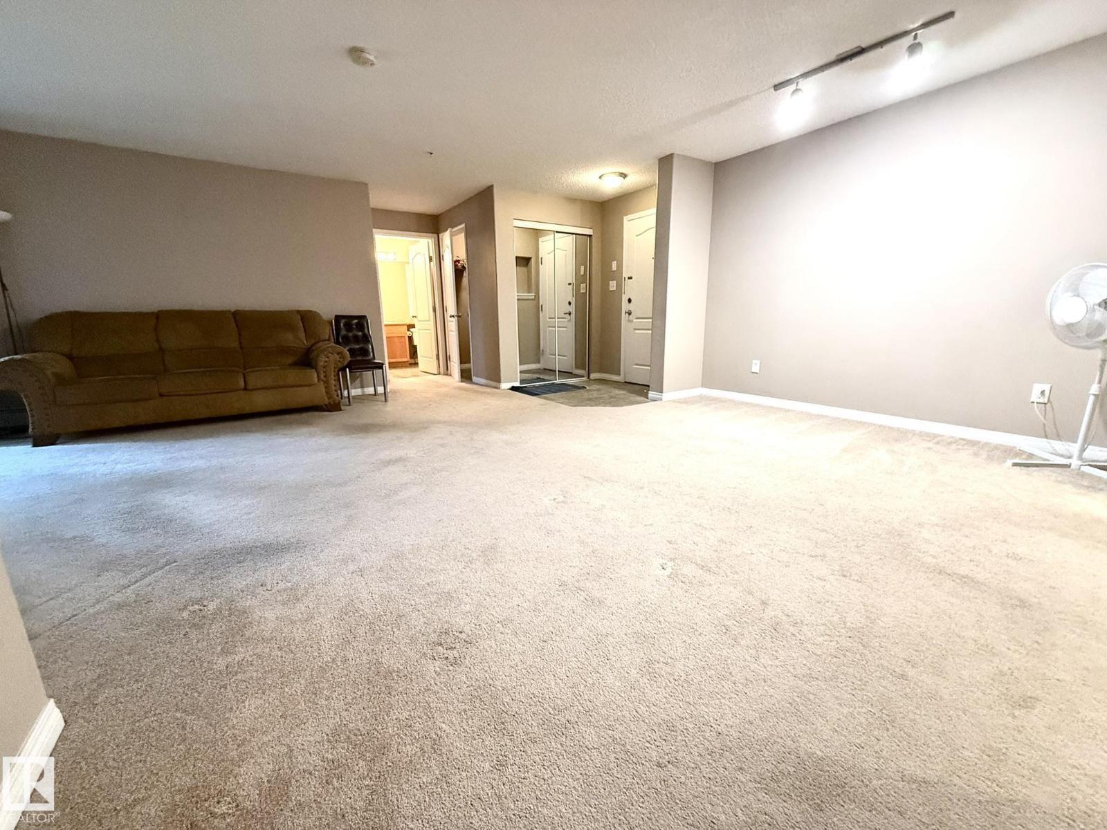 #205 3425 19 ST NW - 6