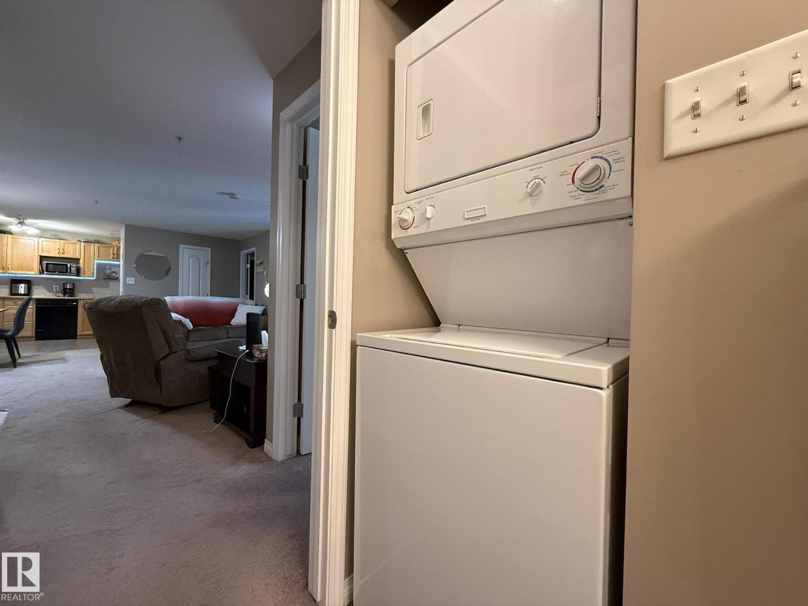 #205 3425 19 ST NW - 27