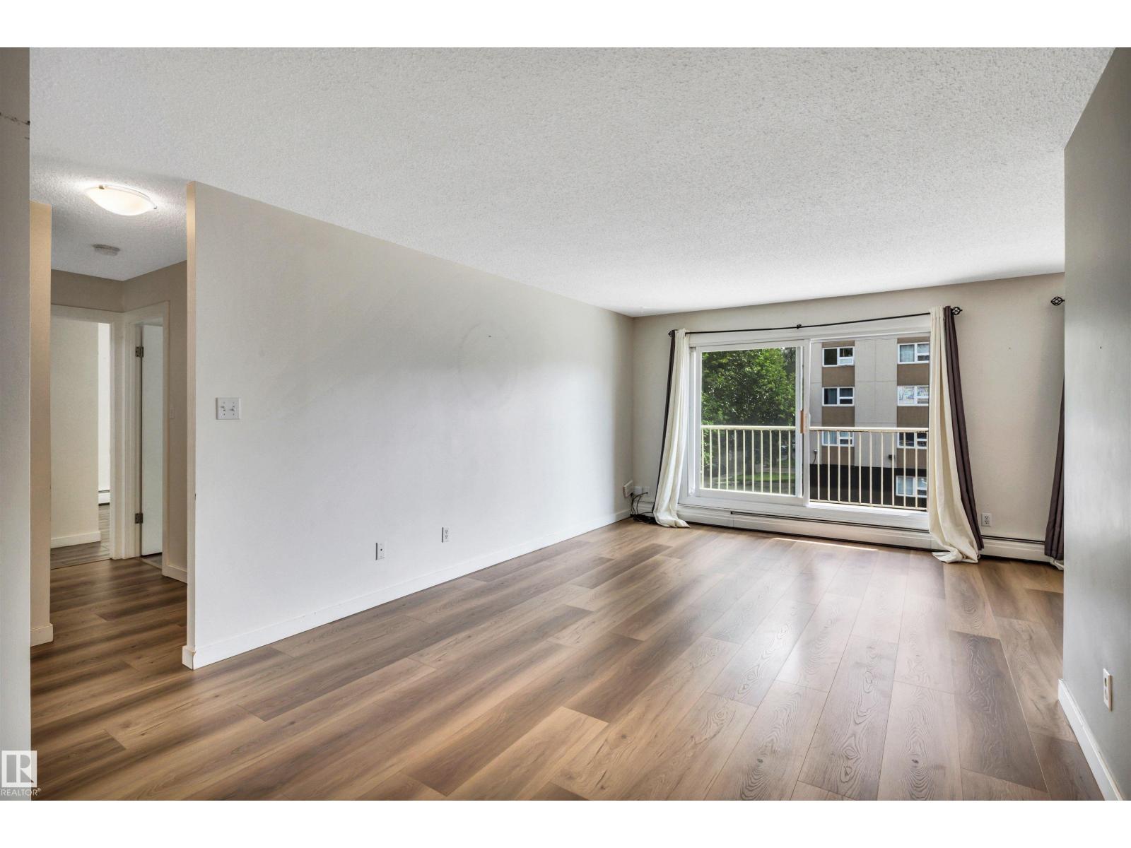 #304 8149 111 ST NW - Image 10