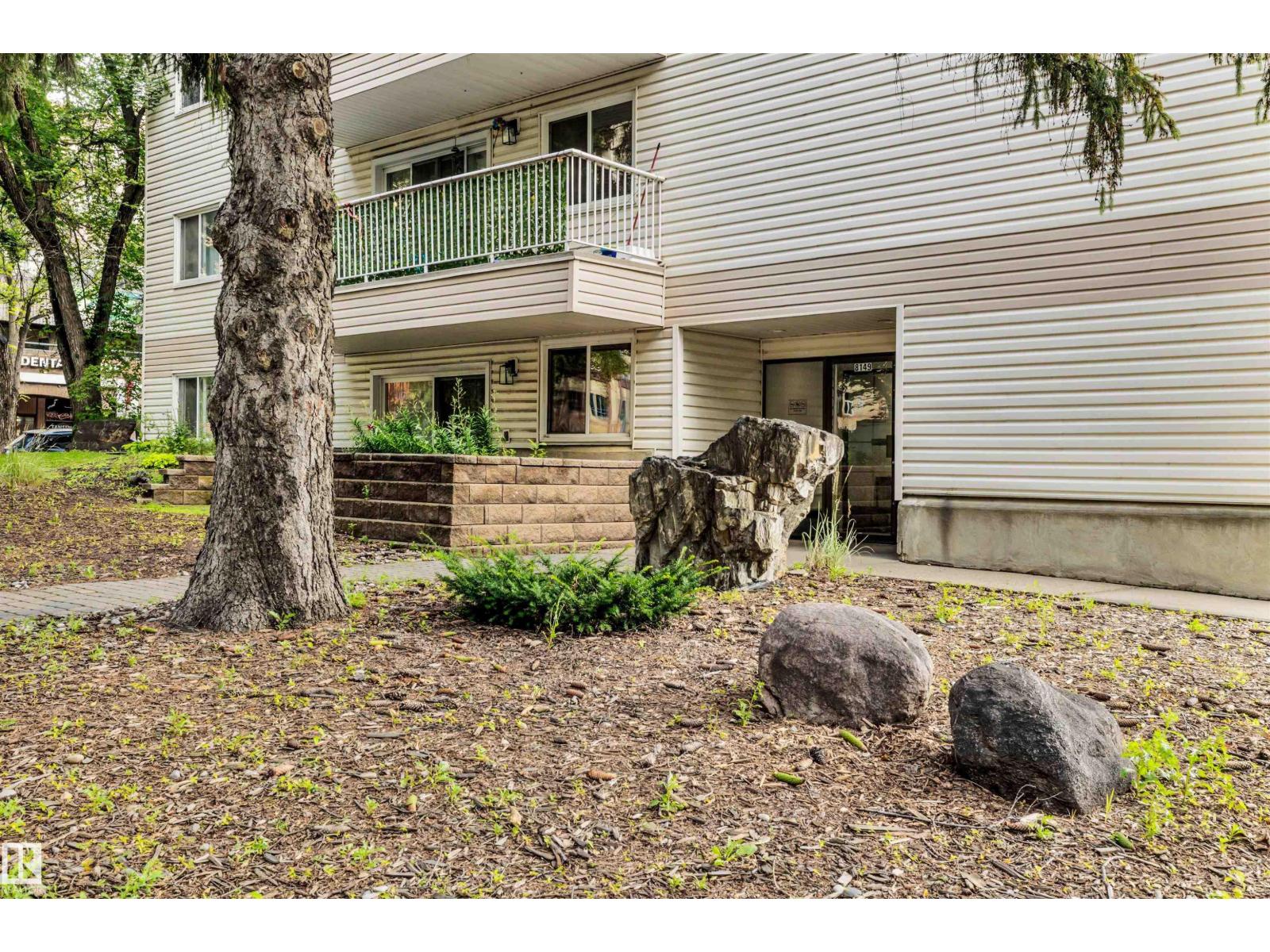 #304 8149 111 ST NW - 7