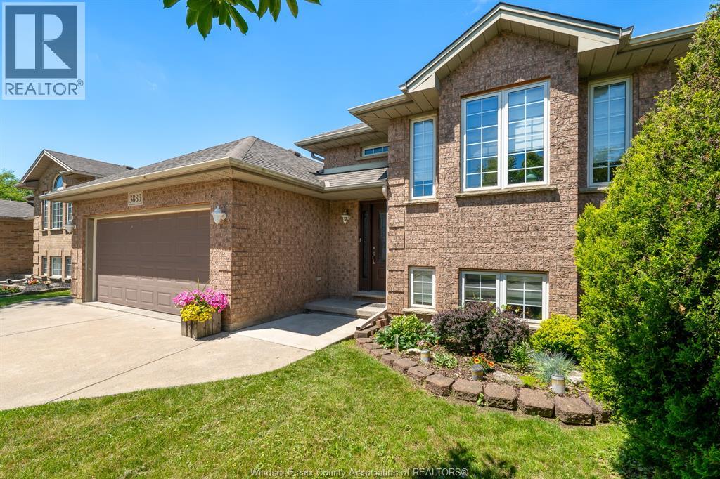 3883 Aristotle CRESCENT - 4
