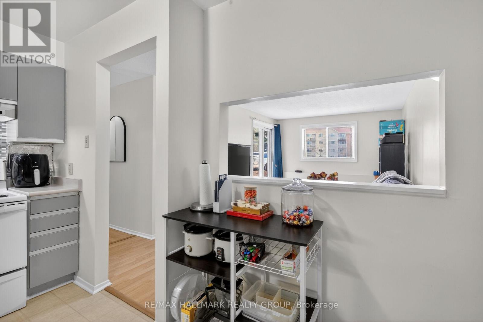 2 Bed, 1 Bath Apartment for Sale in Ottawa – 102 – 280 BRITTANY DRIVE, Ottawa – MLS# X13683282 - Image 11