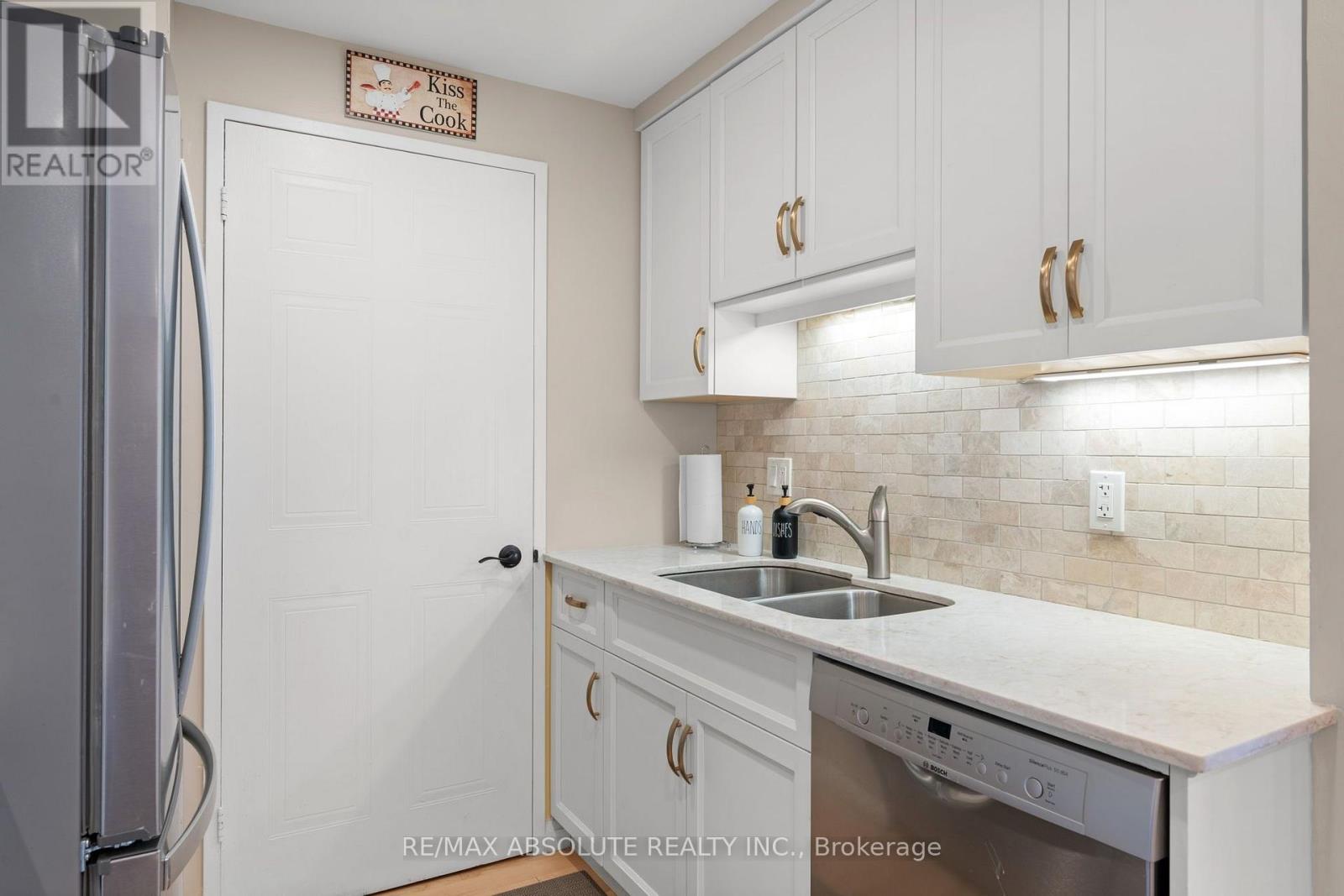 2 Bed, 2 Bath House for Sale in Ottawa – 1109 – 80 SANDCASTLE DRIVE, Ottawa – MLS# X13683436 - Image 12