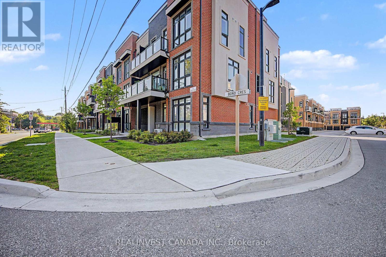 #10 3 BOND CRESCENT - 6