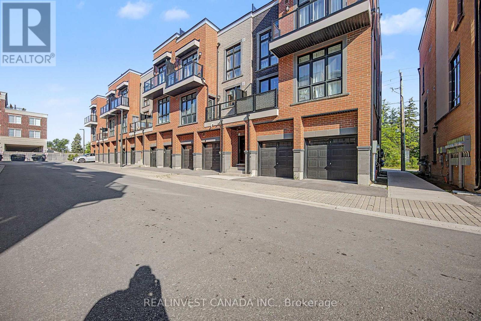 #10 3 BOND CRESCENT - 7