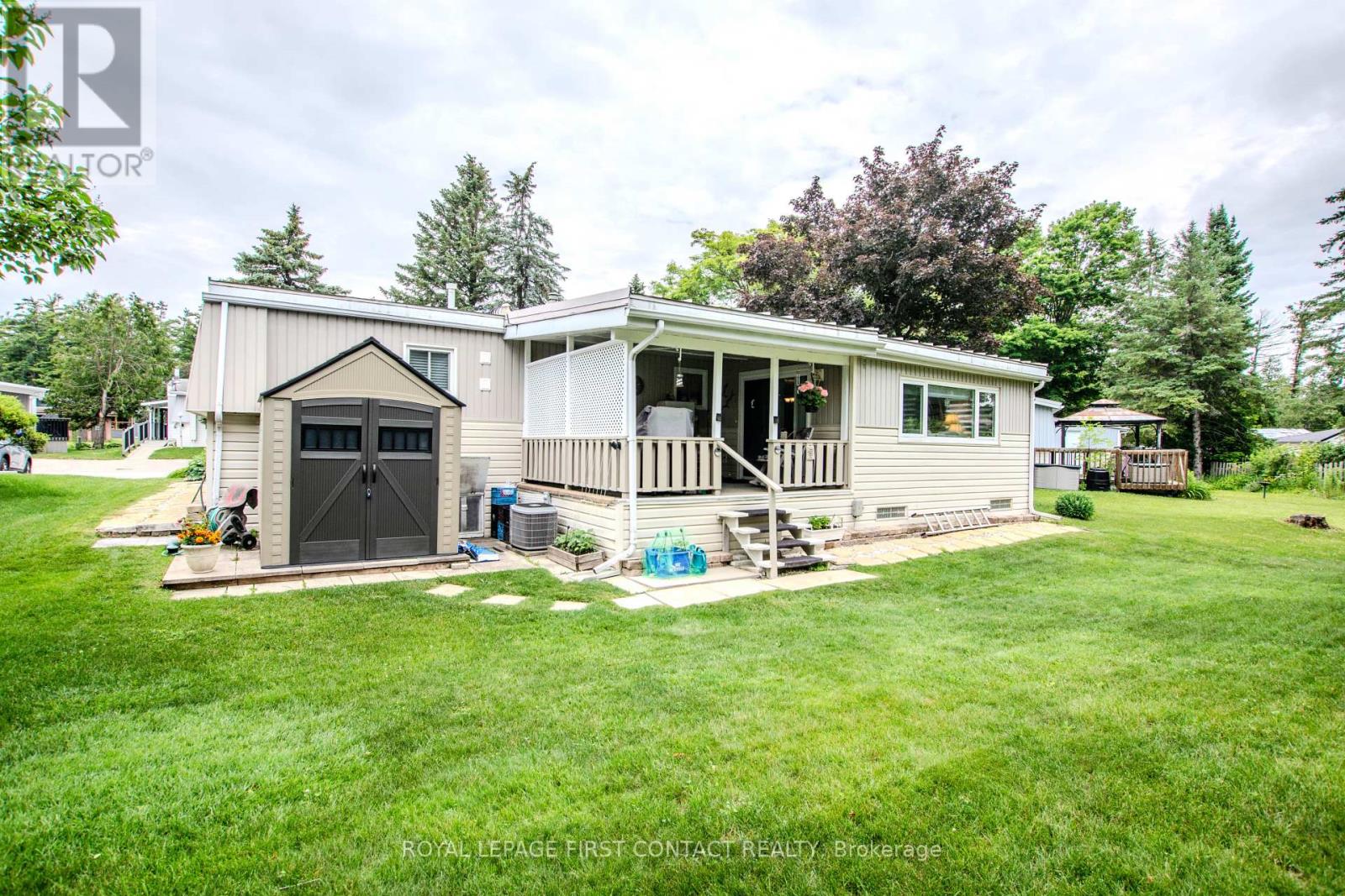 3 HONEYSUCKLE LANE - Image 35