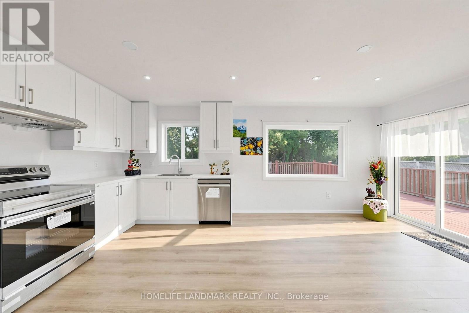 328 WINNIFRED DRIVE - 10