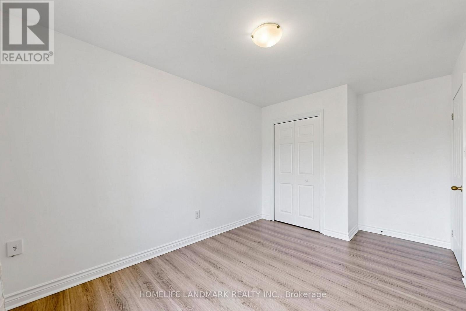 328 WINNIFRED DRIVE - 29