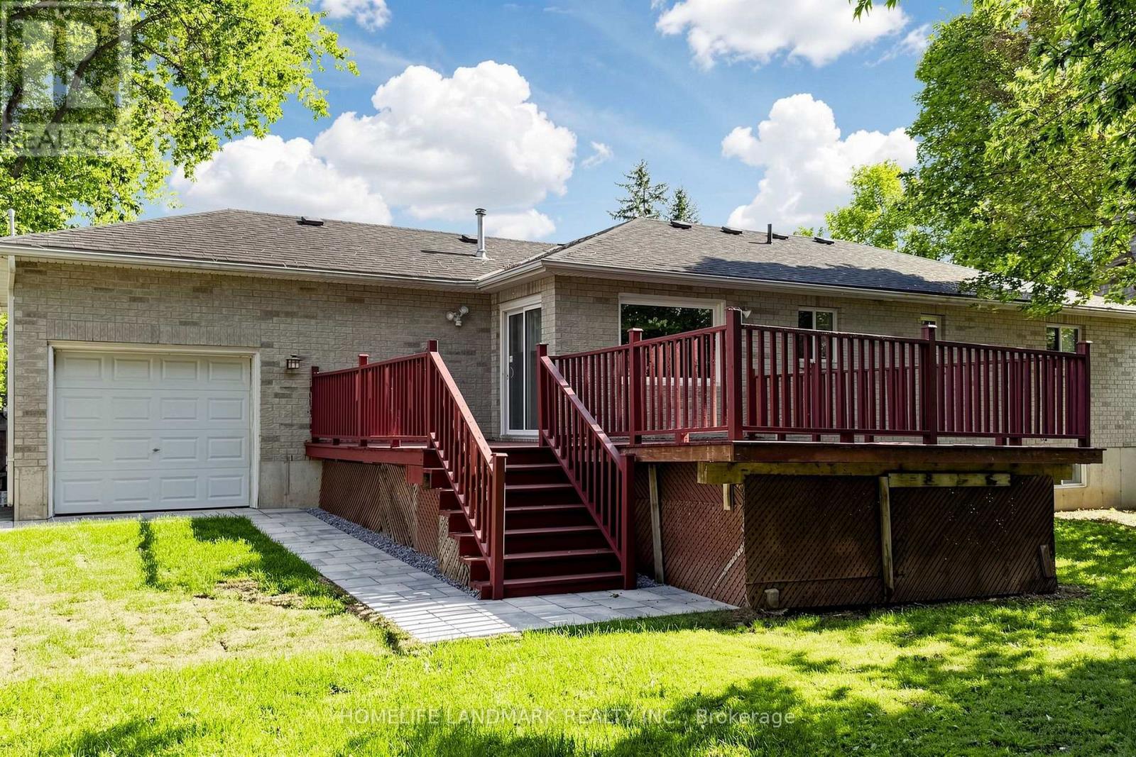 328 WINNIFRED DRIVE - 48