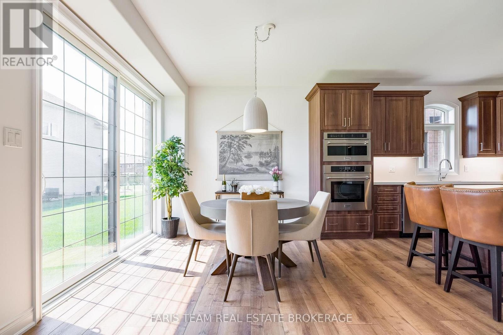 63 WOOD CRESCENT - Image 12