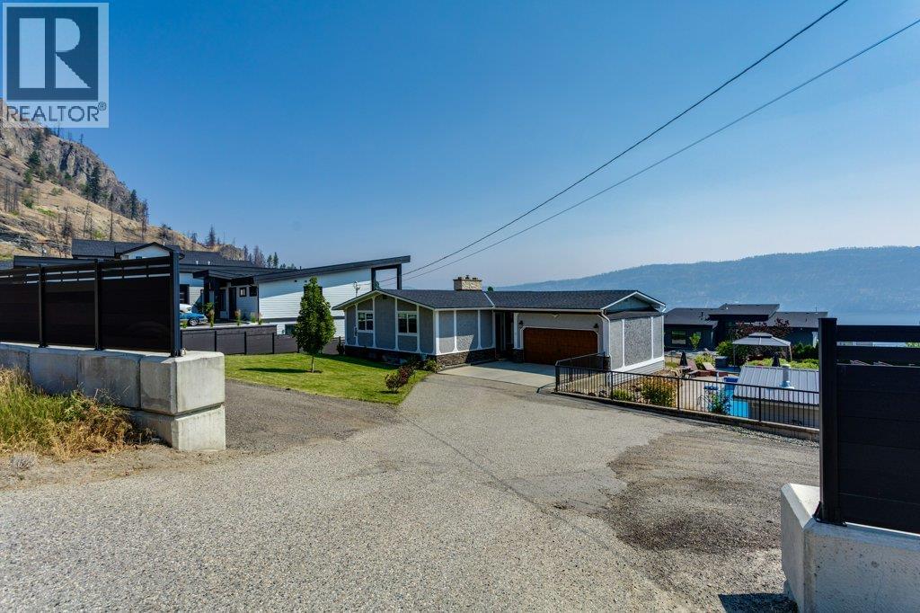 111 Westside Road N - 4