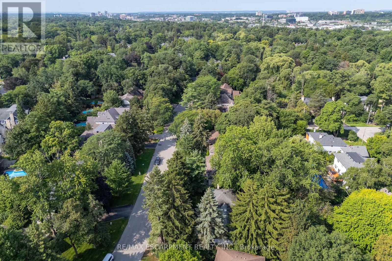 401 CAIRNCROFT ROAD - 5