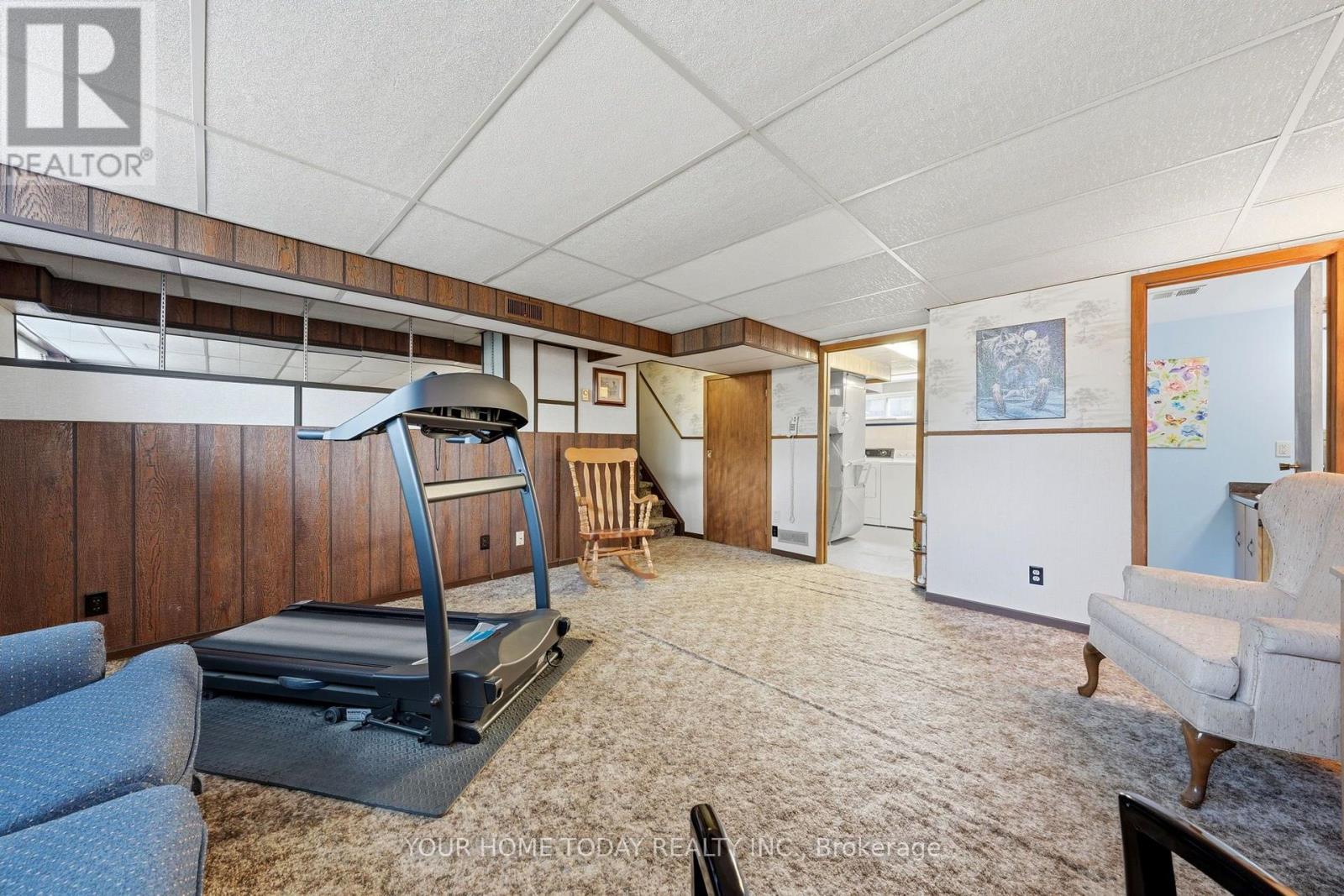 10 MARILYN CRESCENT - Image 31