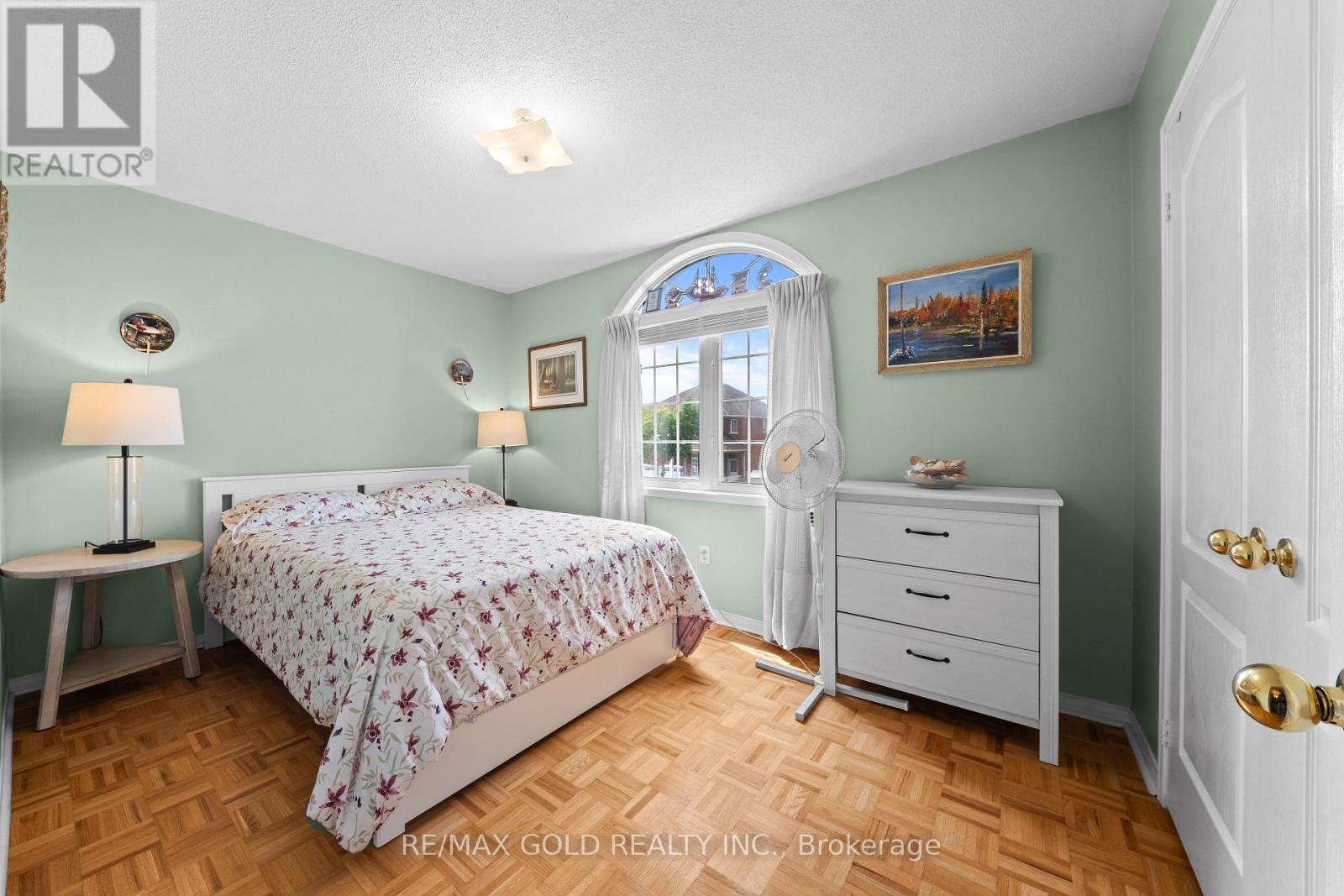 35 GORERIDGE CRESCENT - 15