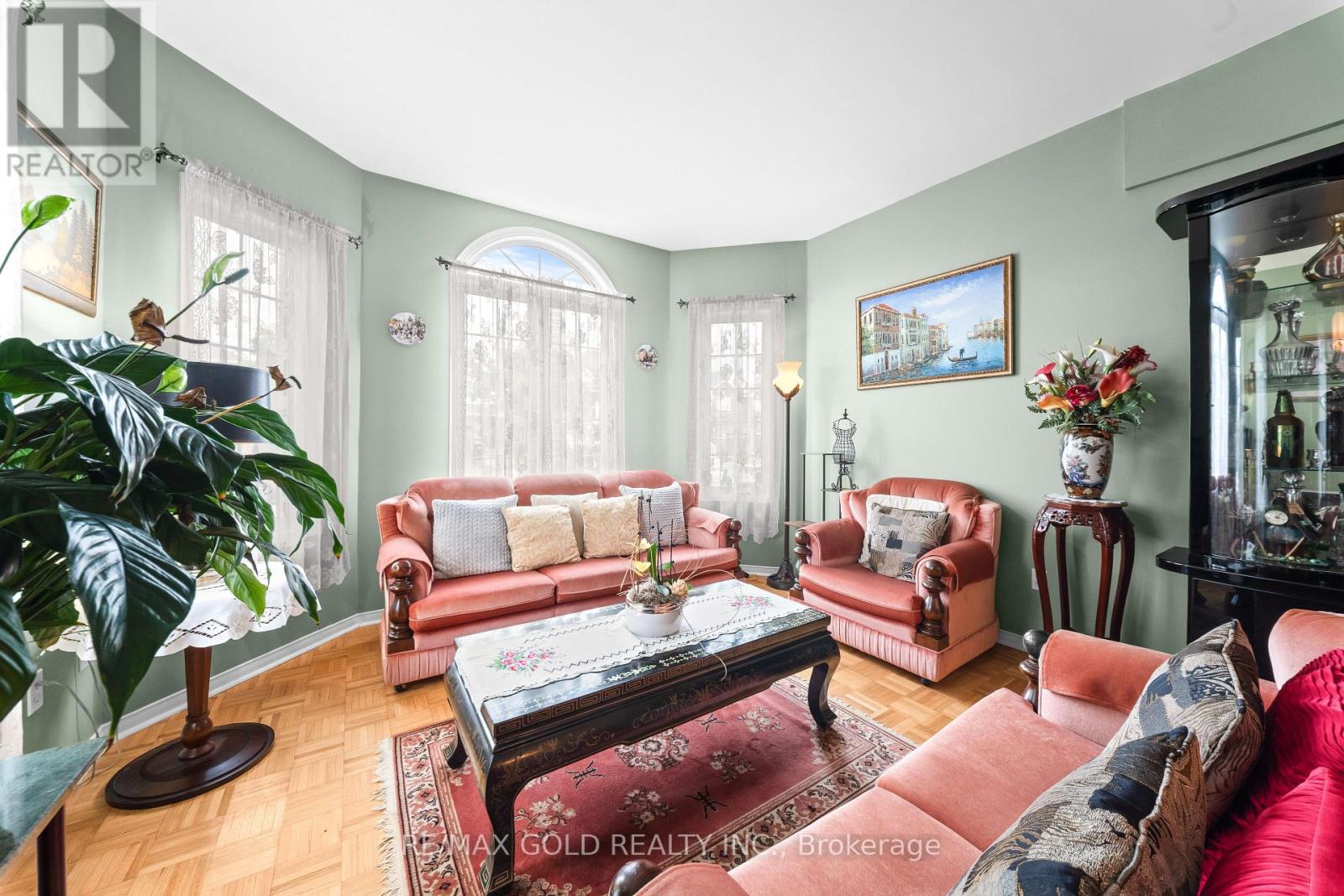 35 GORERIDGE CRESCENT - 4