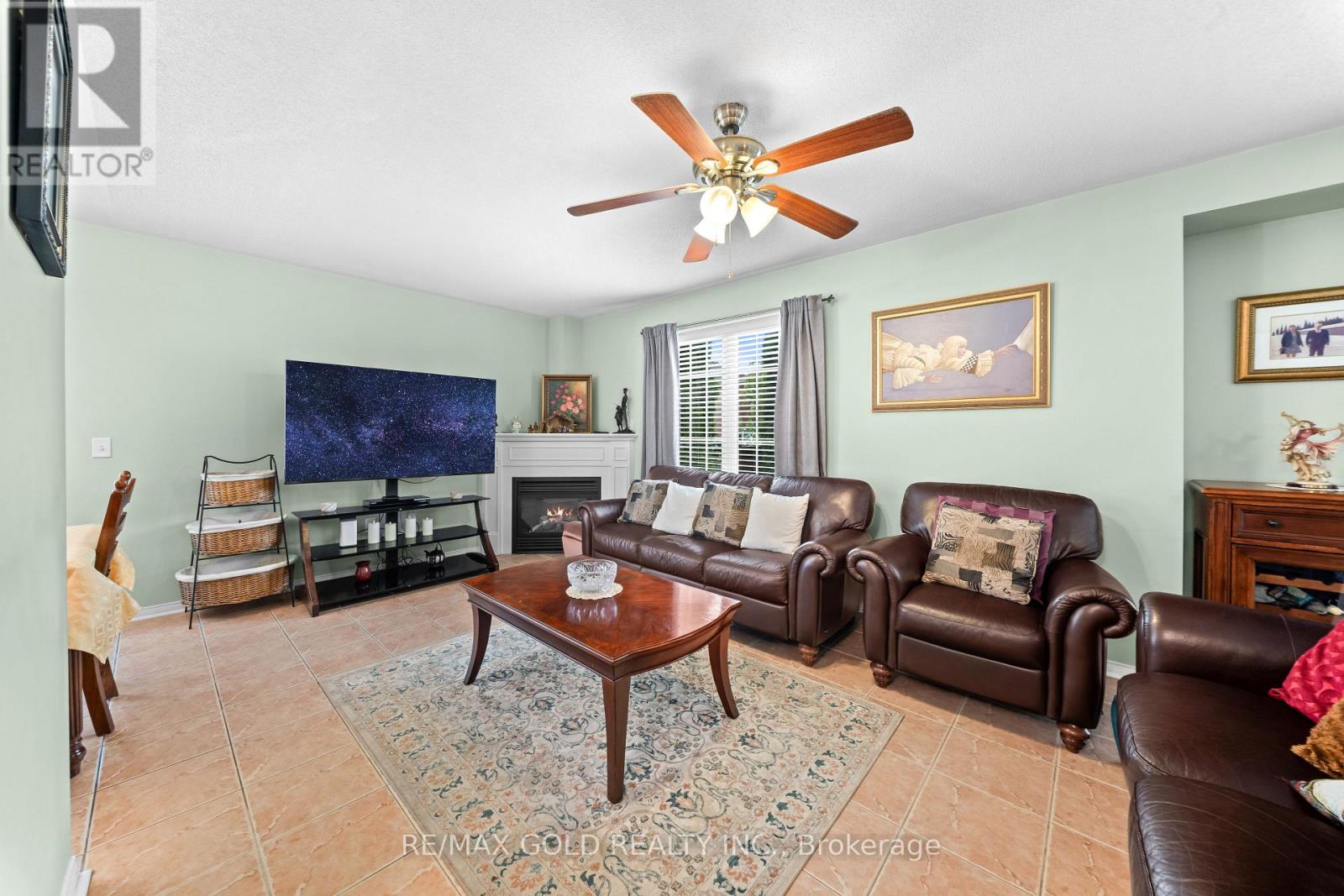 35 GORERIDGE CRESCENT - 8