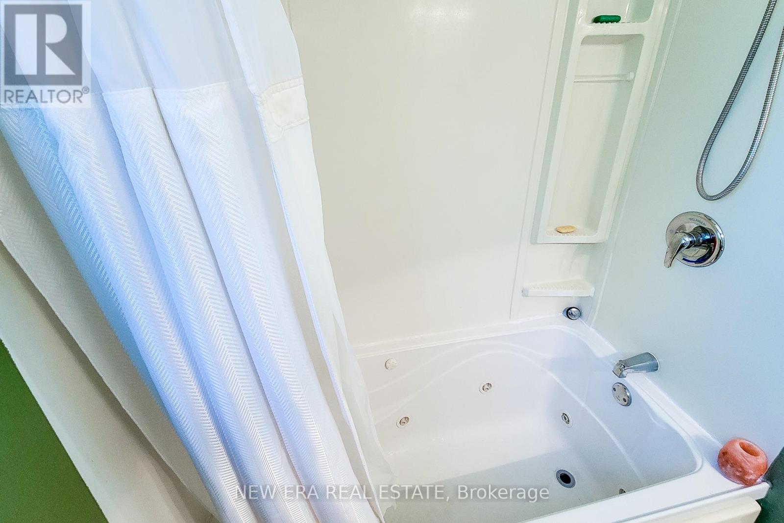 2990 POPLAR AVENUE - 25