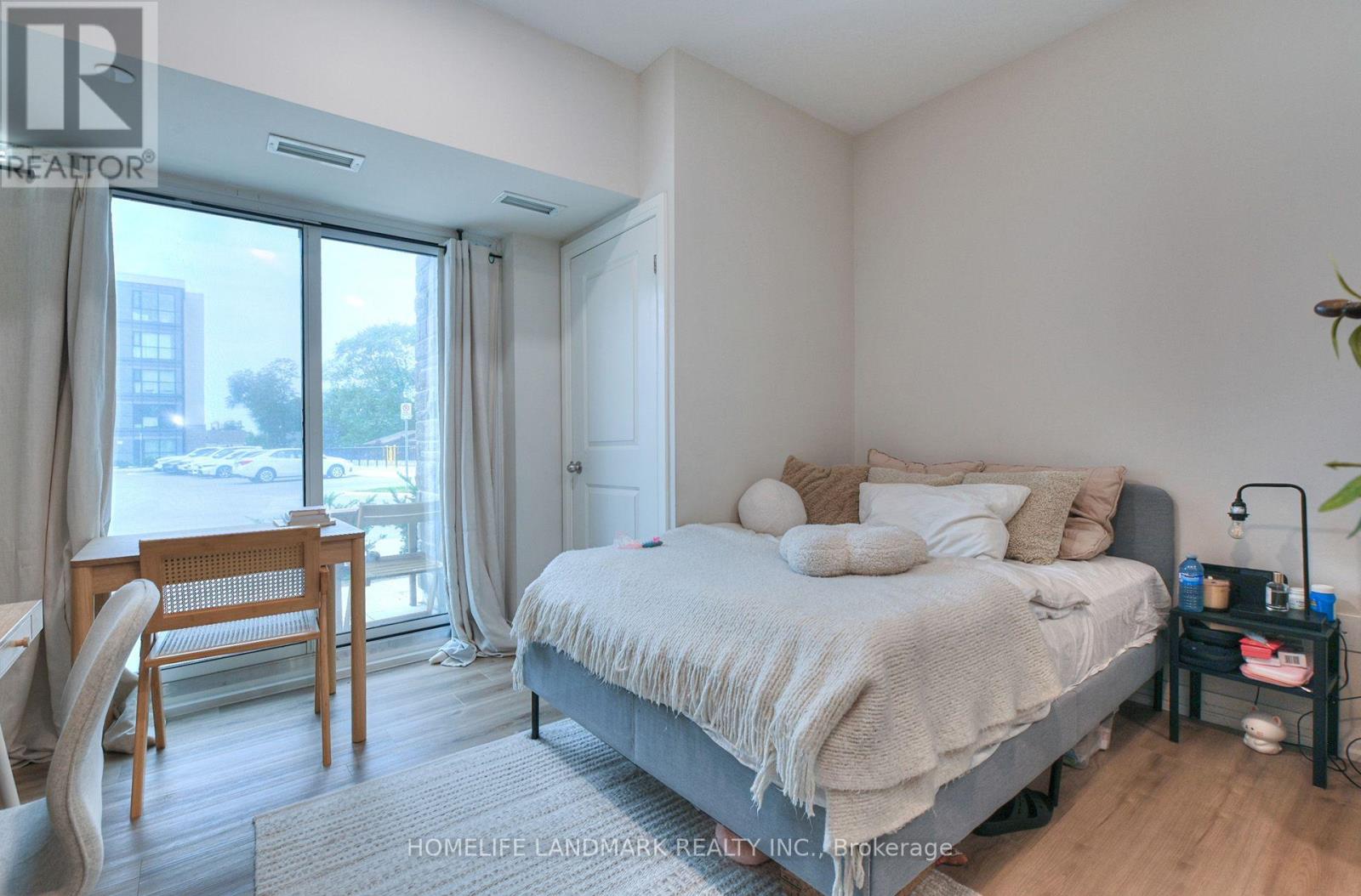 ##115 50 HERRICK AVENUE - Image 14