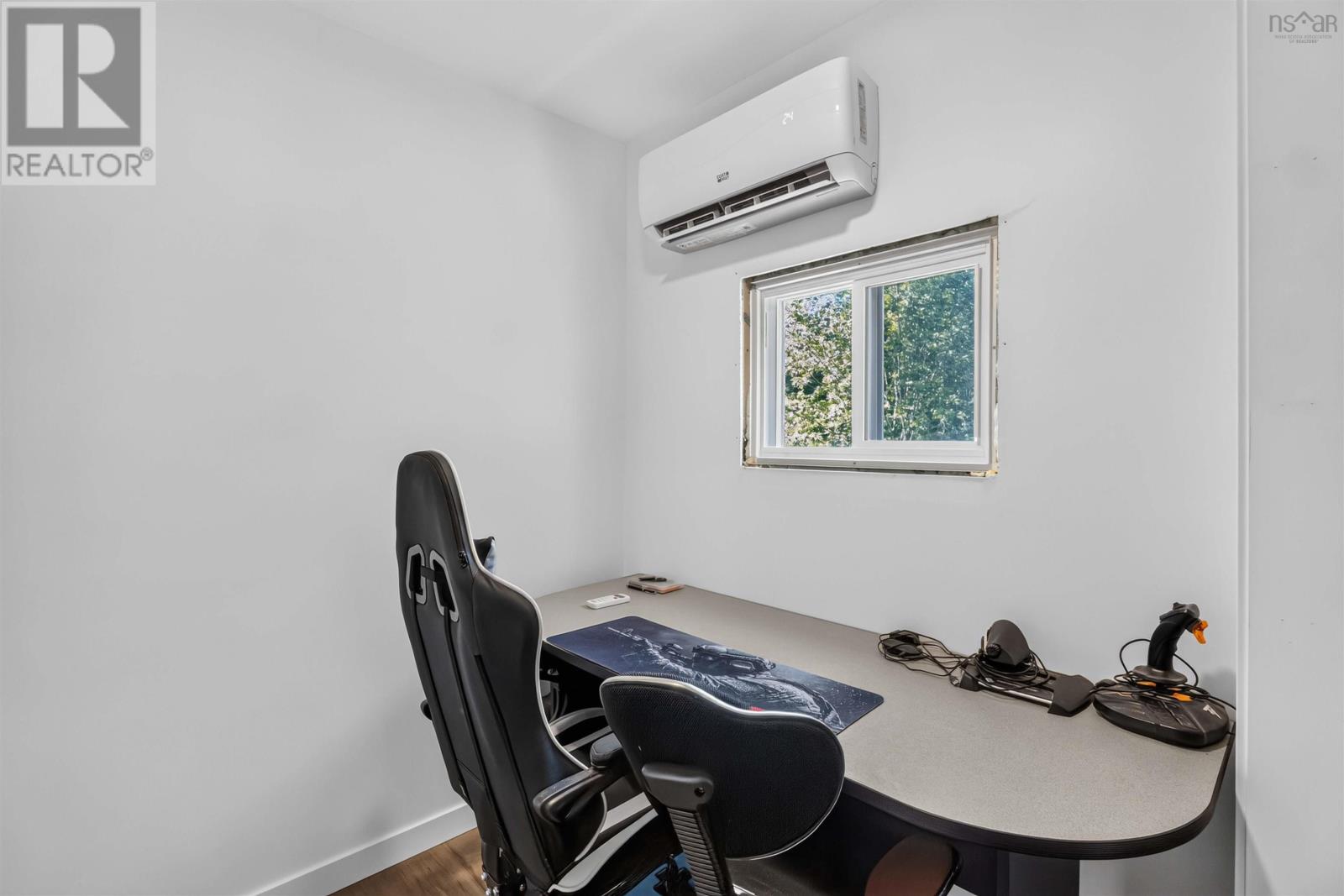 Property 34 of 45 of 1042 Torbrook Road