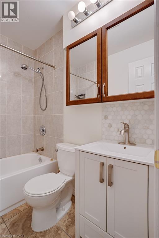 #114 793 COLBORNE Street - Image 18
