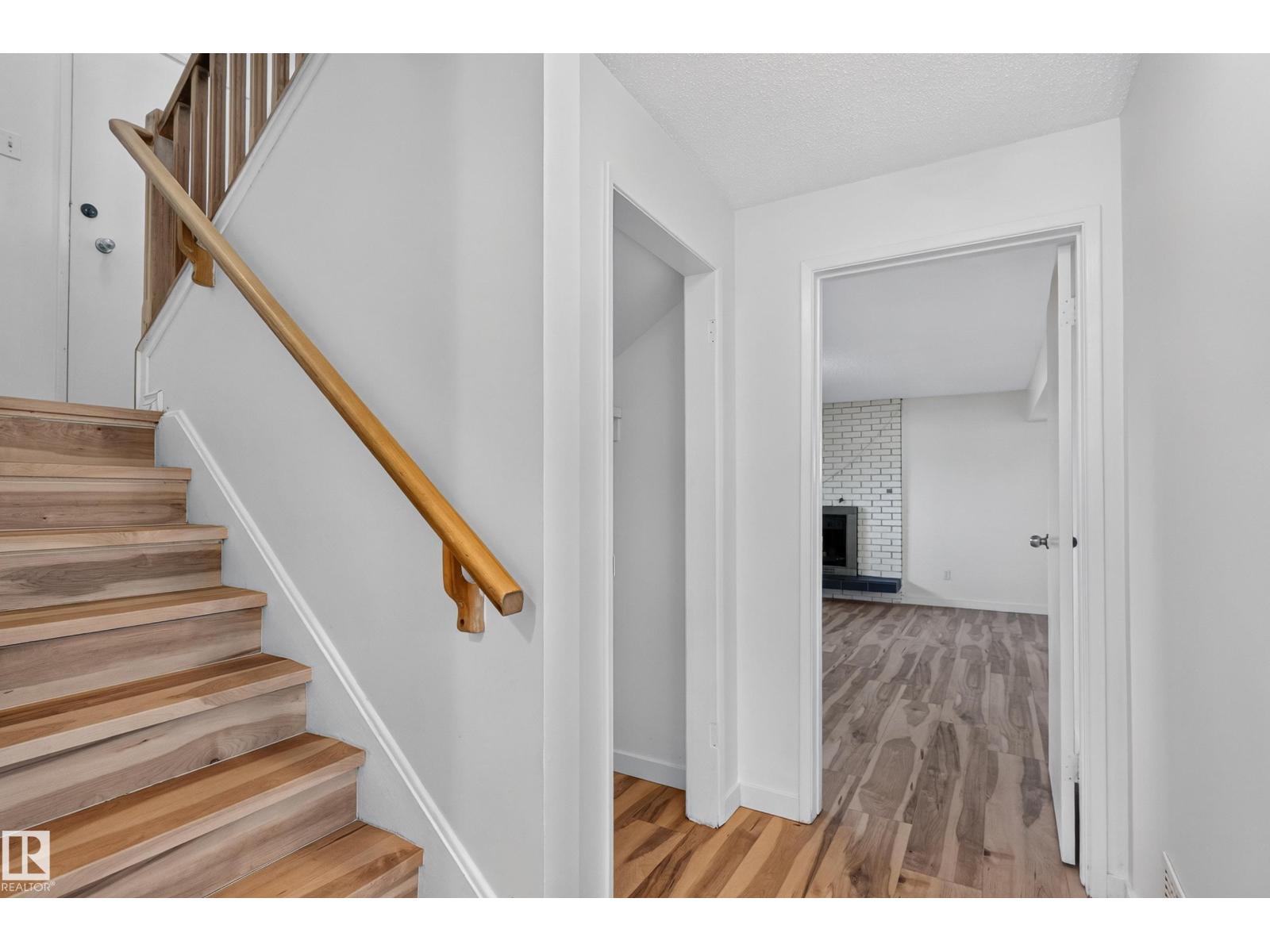 13903 87 ST NW - 25