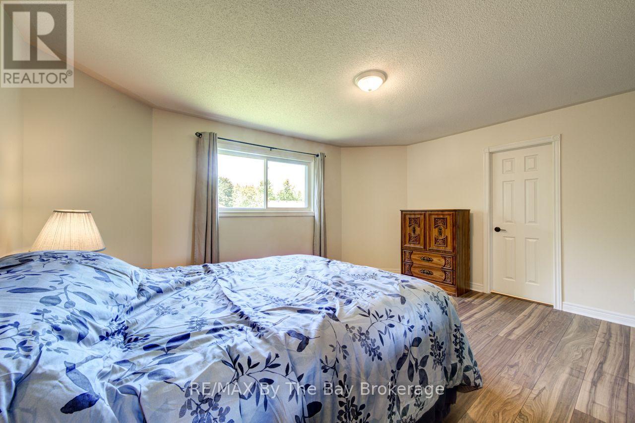 420 RAMBLEWOOD DRIVE - Image 22