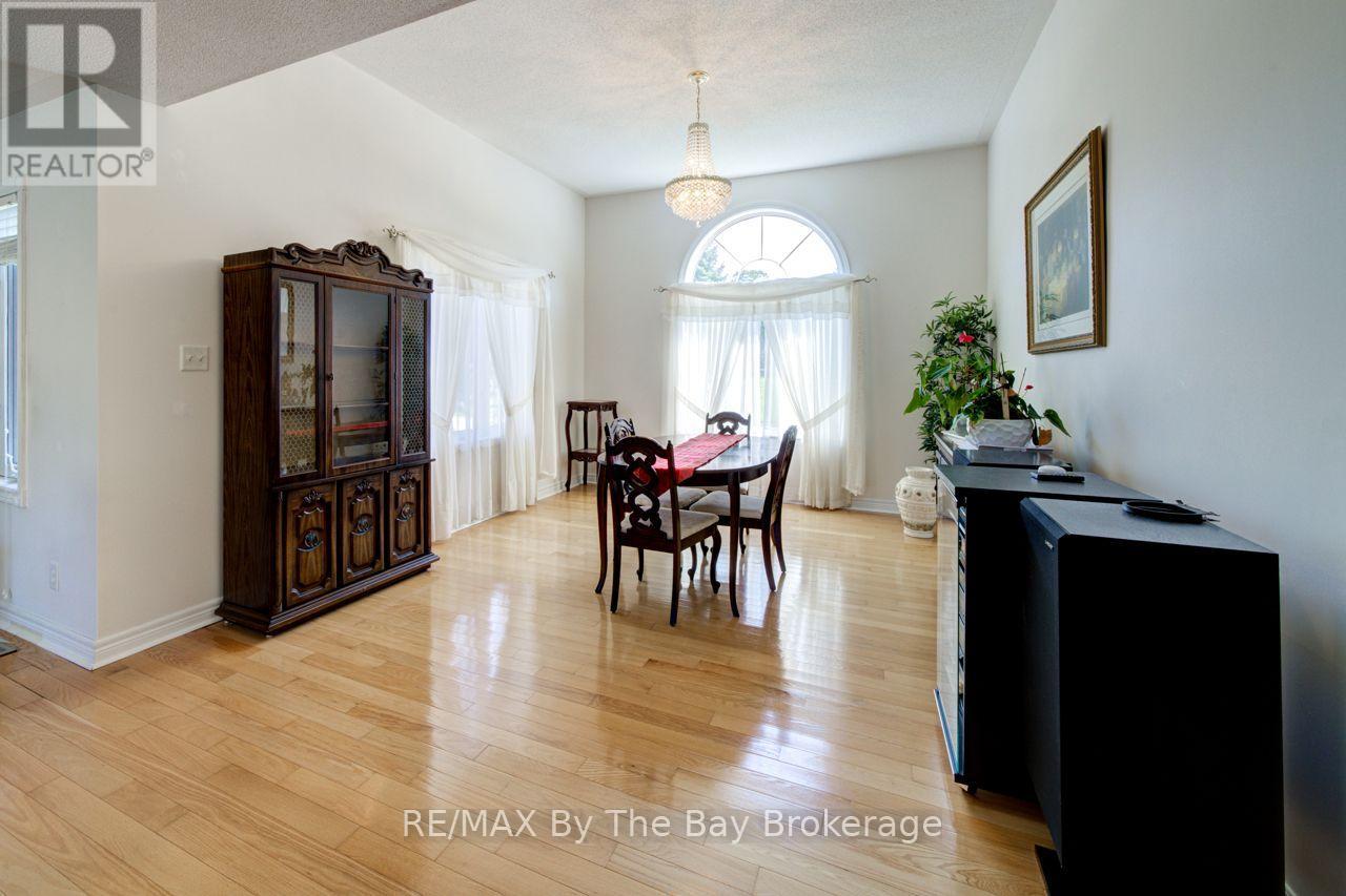 420 RAMBLEWOOD DRIVE - Image 5