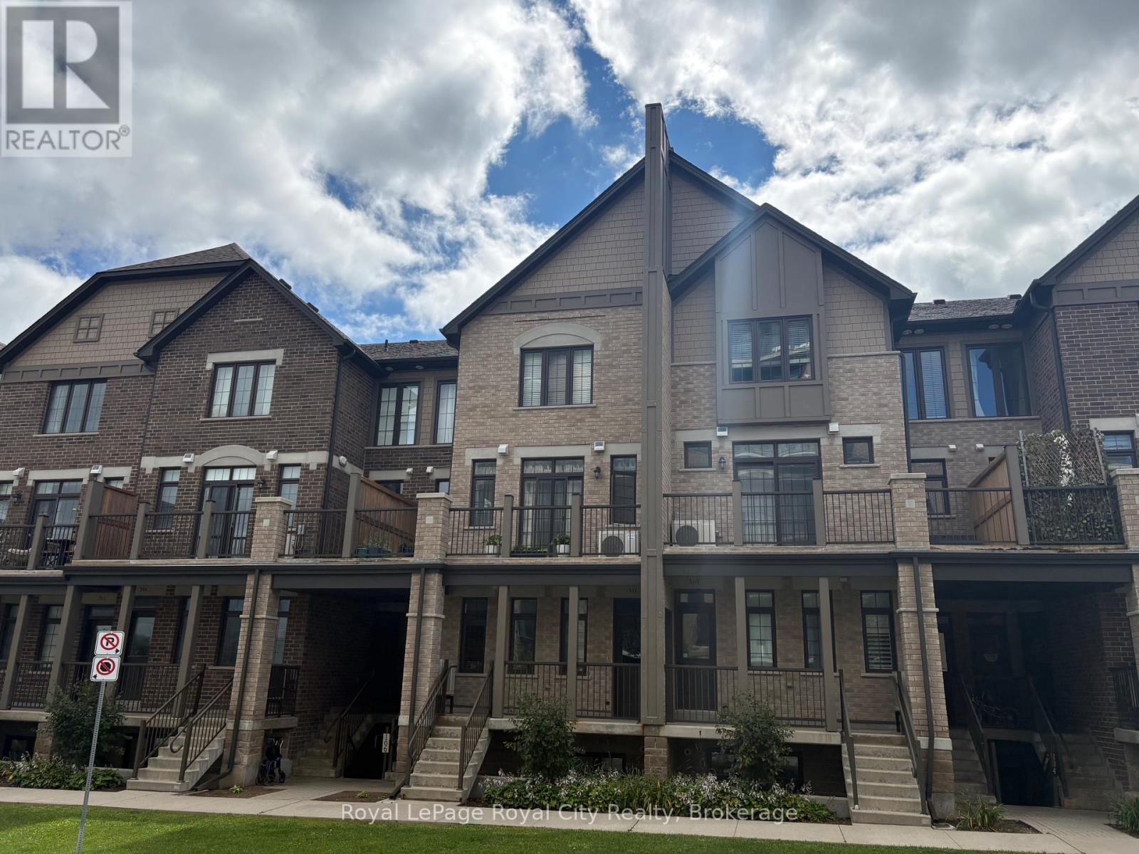 207 - 333 GOSLING GARDENS