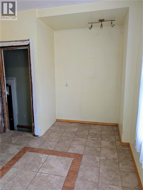 61 BARNESDALE Avenue N - 13