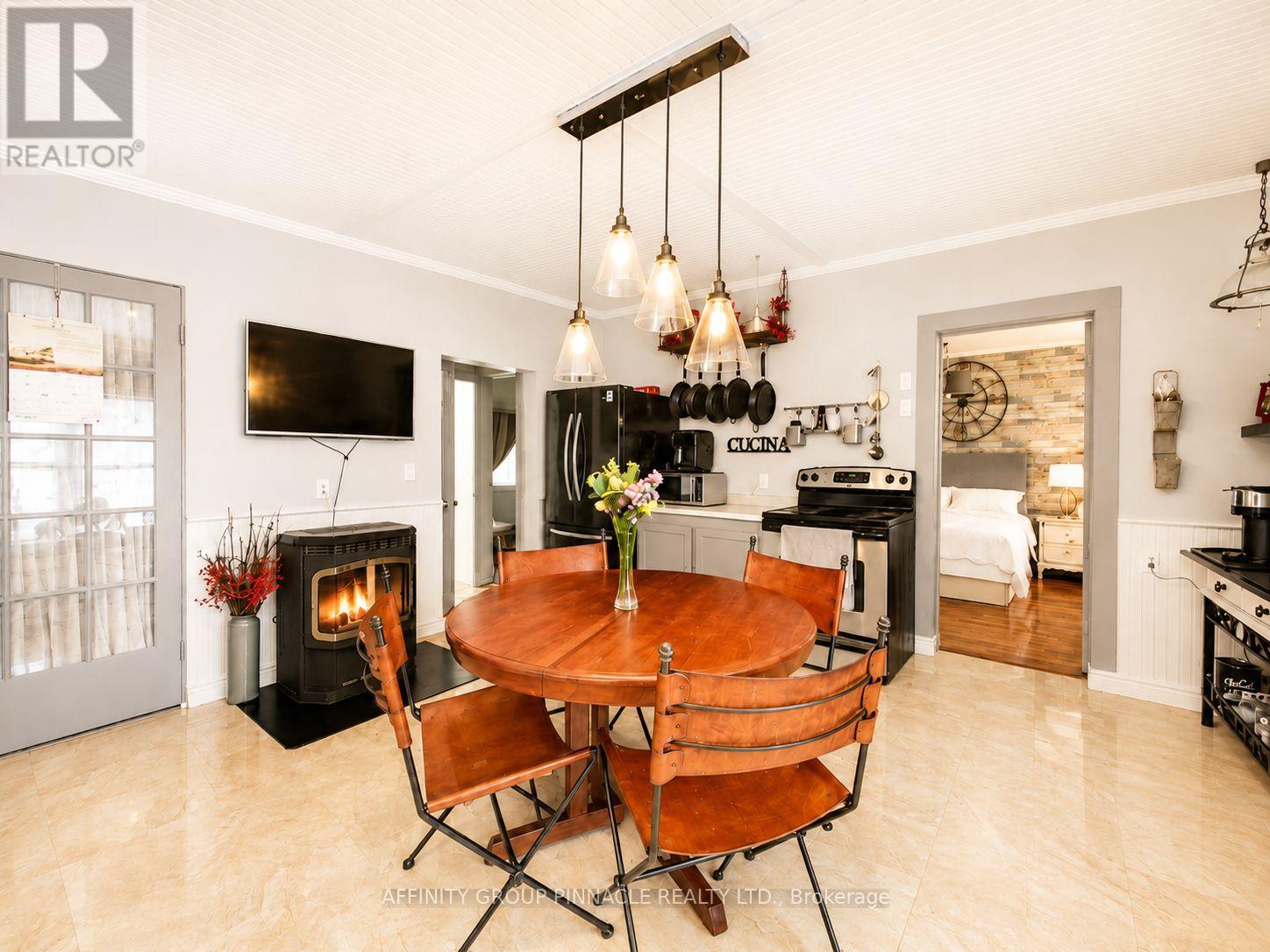 15 PRINCE STREET W - 22