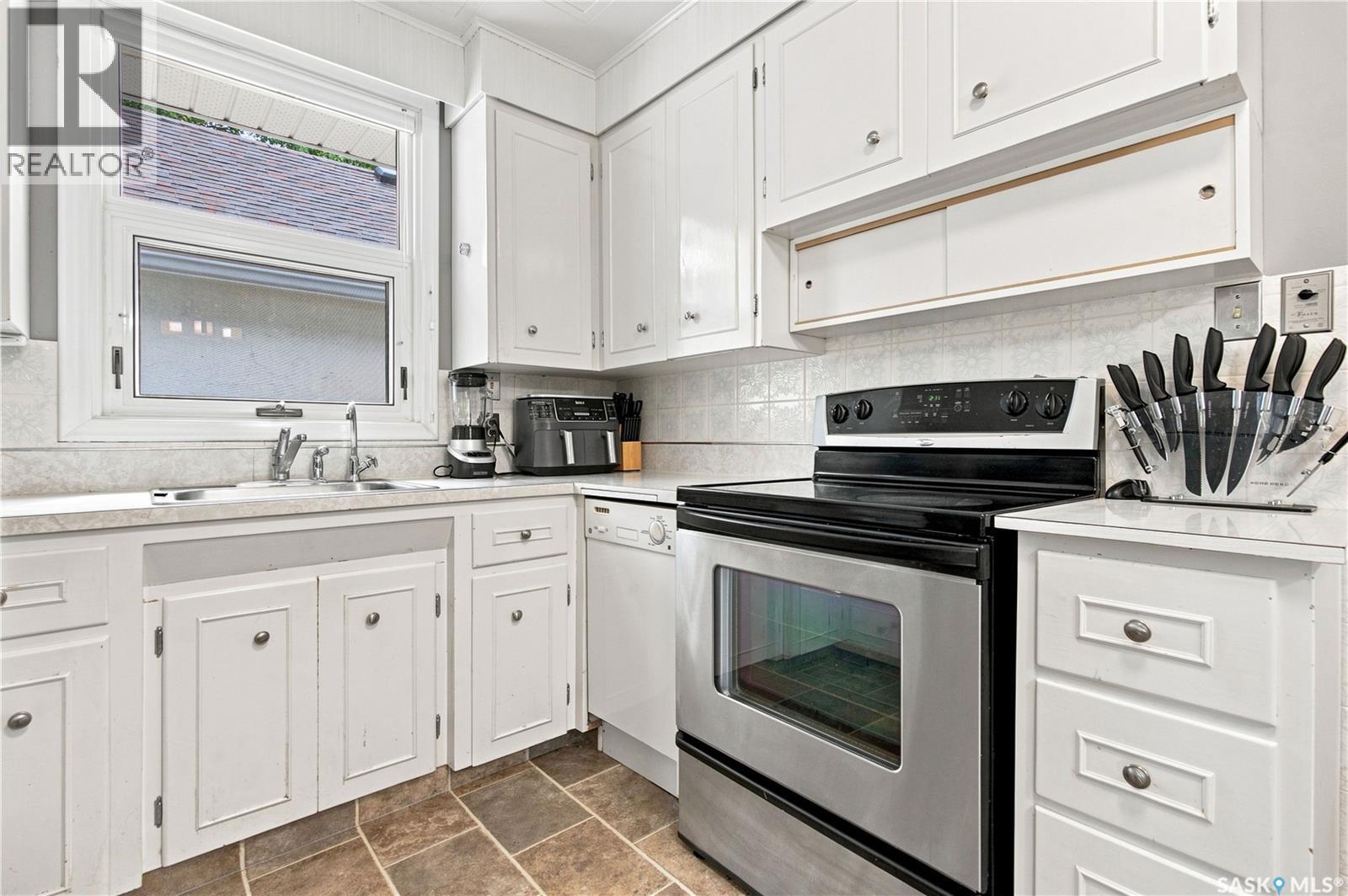 2474 Elliott STREET - 12