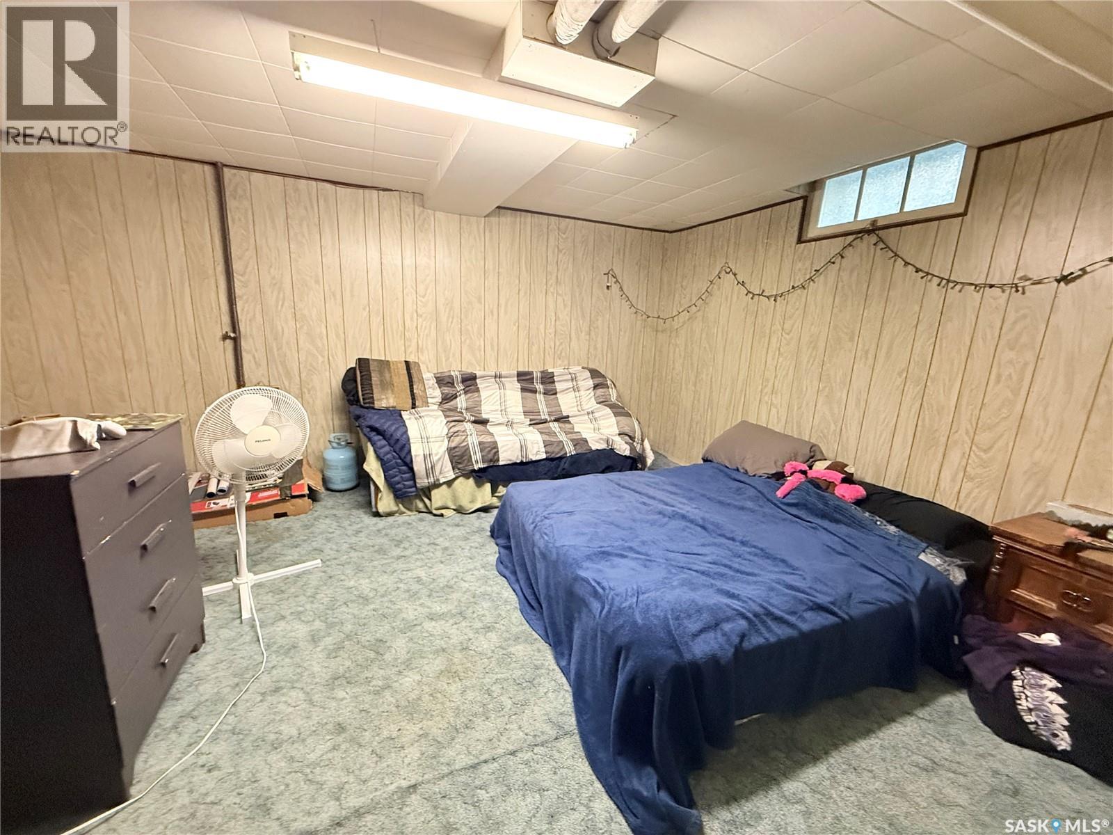555 2nd STREET E - Image 15
