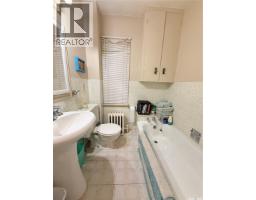 Laundry room - 555 2nd Street E, Shaunavon, SK S0N2M0 Photo 10