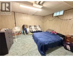 555 2nd Street E, Shaunavon, SK S0N2M0 Photo 15