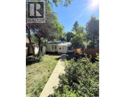 555 2nd Street E, Shaunavon, SK S0N2M0 Photo 23