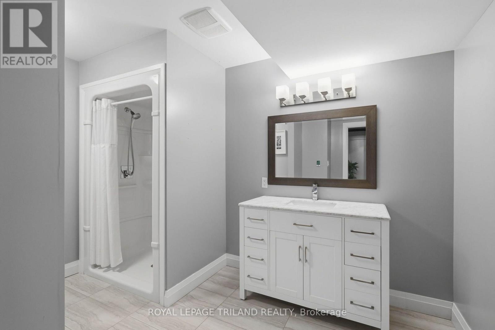57 CAVERHILL CRESCENT - Image 40