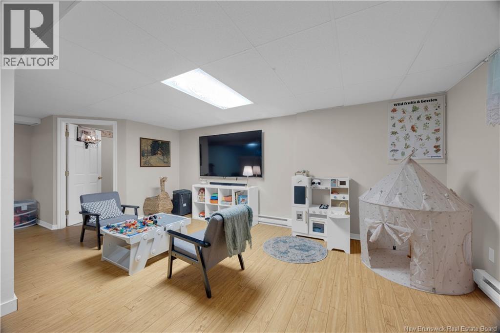 78 Highland Avenue - Image 25