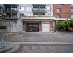 222 13733 107a Avenue, Surrey, BC V3T0B7 Photo 31