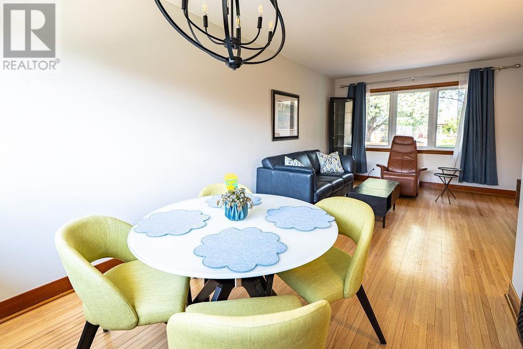 637 Hyde Park AVE - Image 7