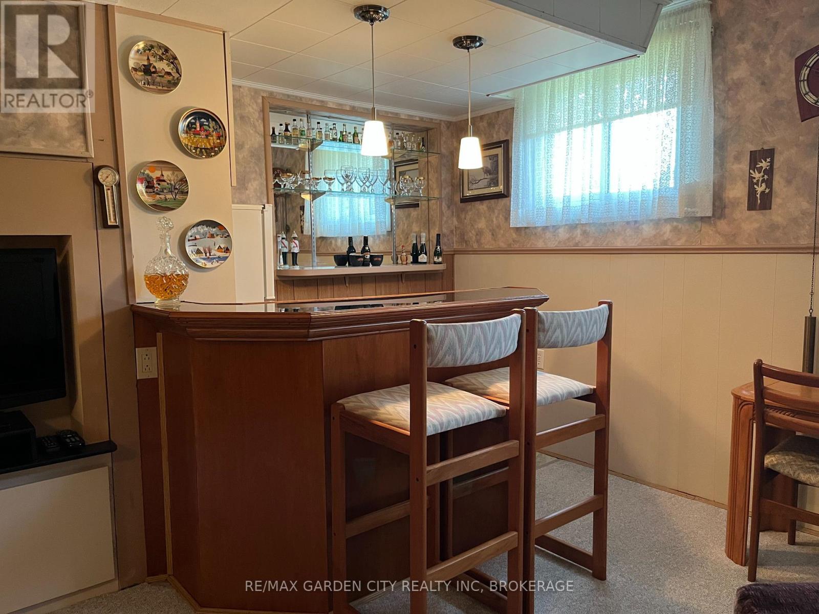 205 RYKERT STREET - 16