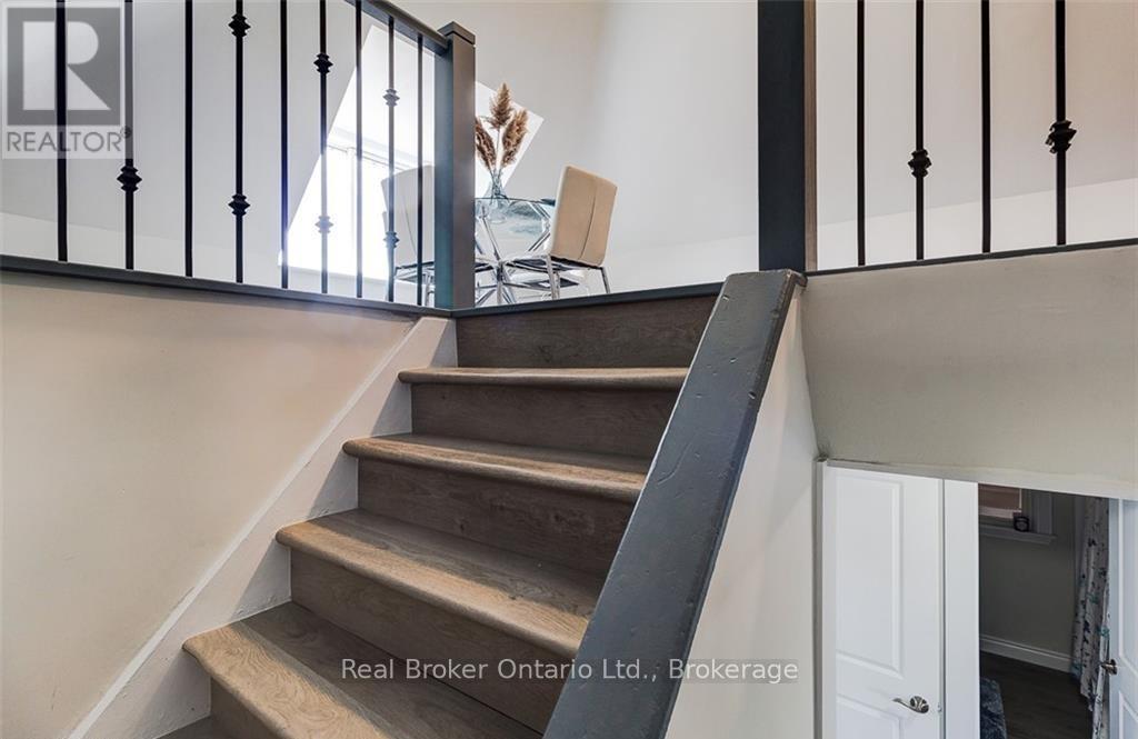 647 WILSON STREET - Image 34
