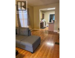 Living room - 366 Bridge, Windsor, ON N9B2M4 Photo 6