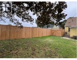 1058 California, Windsor, ON N9B2Z7 Photo 25