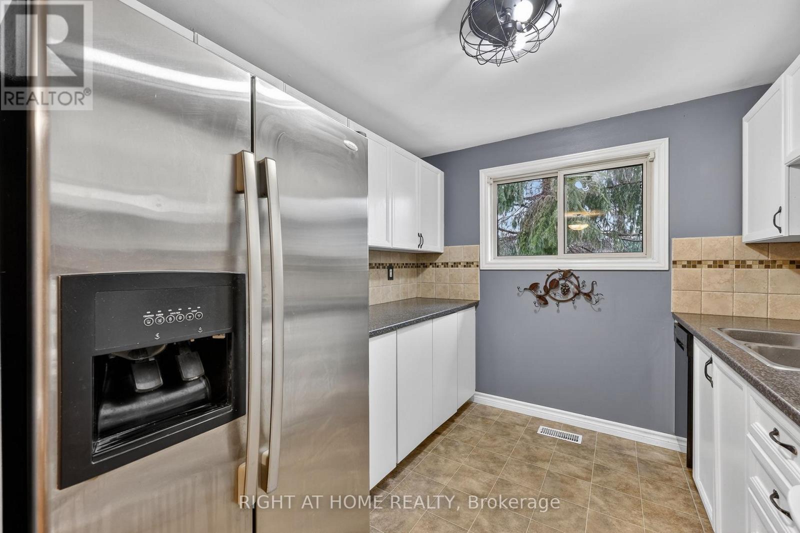 #10 32 SAWMILL ROAD - Image 13