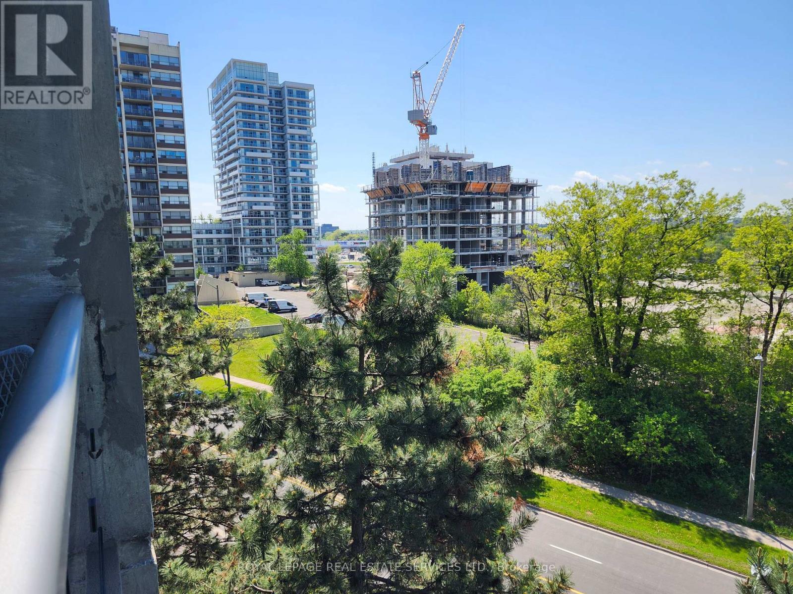 #605 20 SPEERS ROAD - Image 33