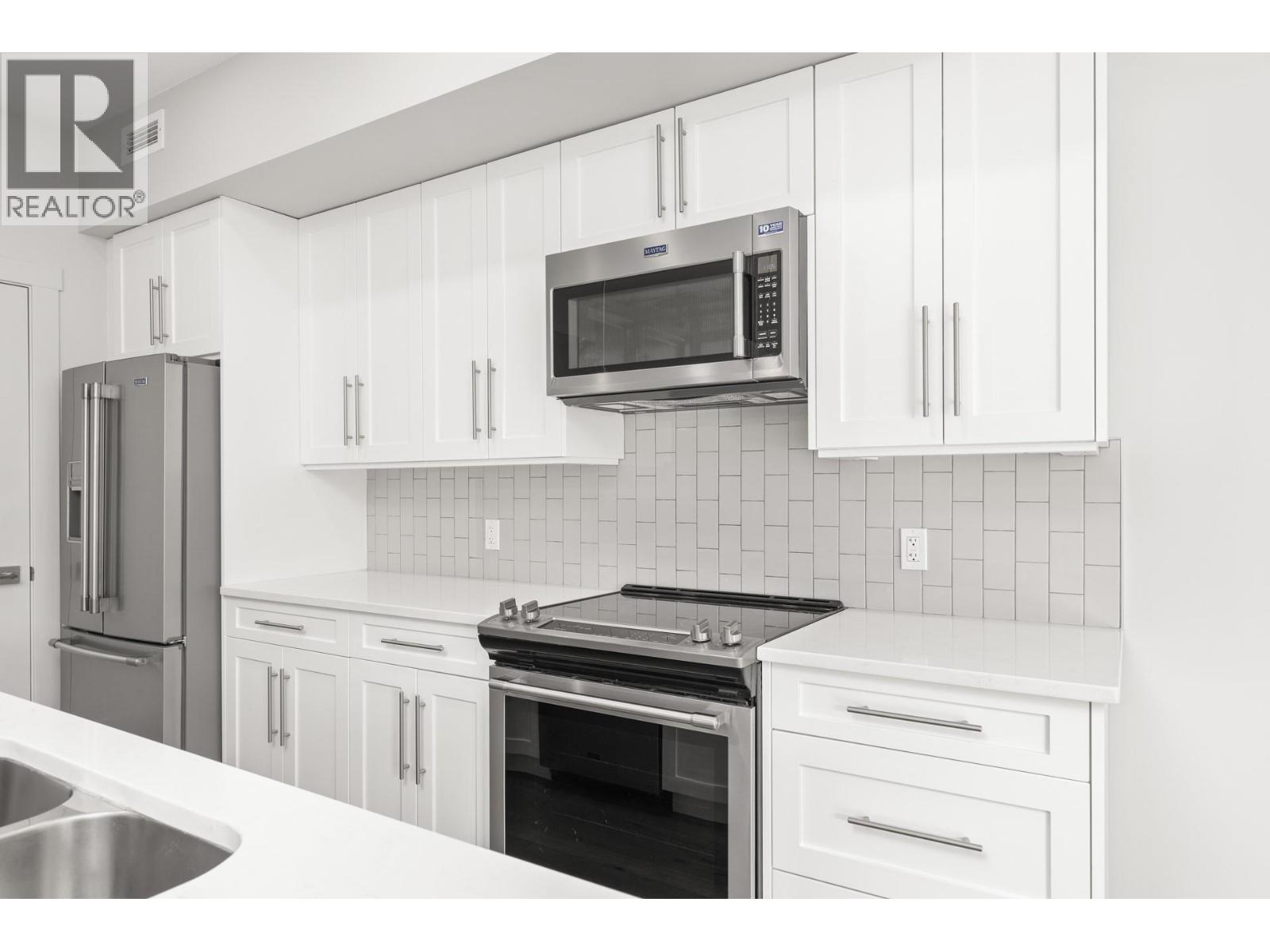 201 3630 Mission Springs Drive, Kelowna