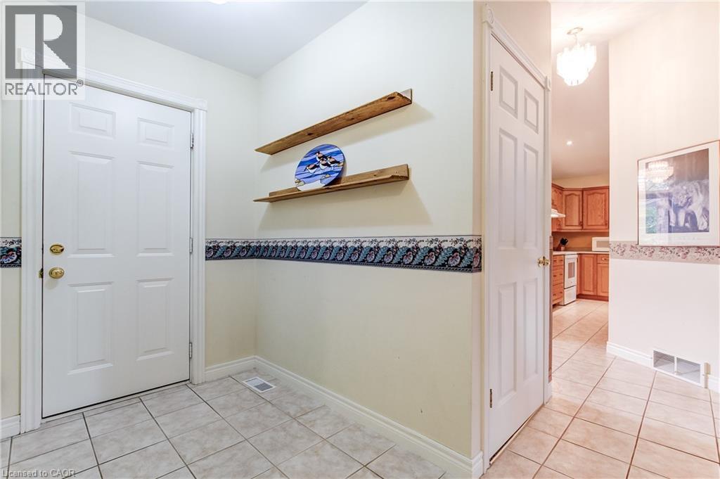 25 BATES Lane - 25