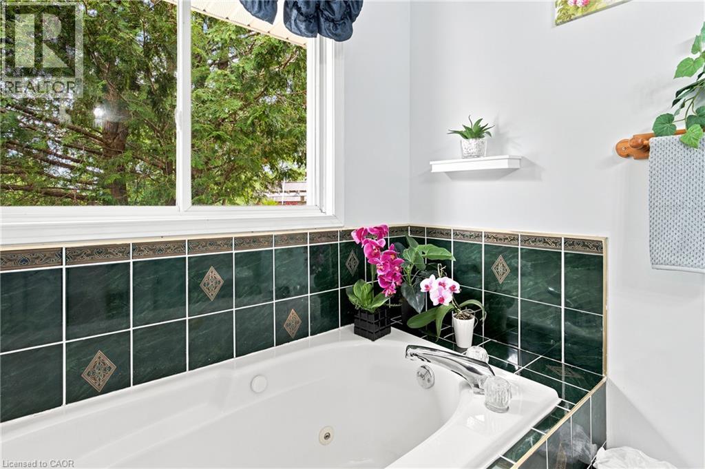 7332 CANBOROUGH Road - Image 17