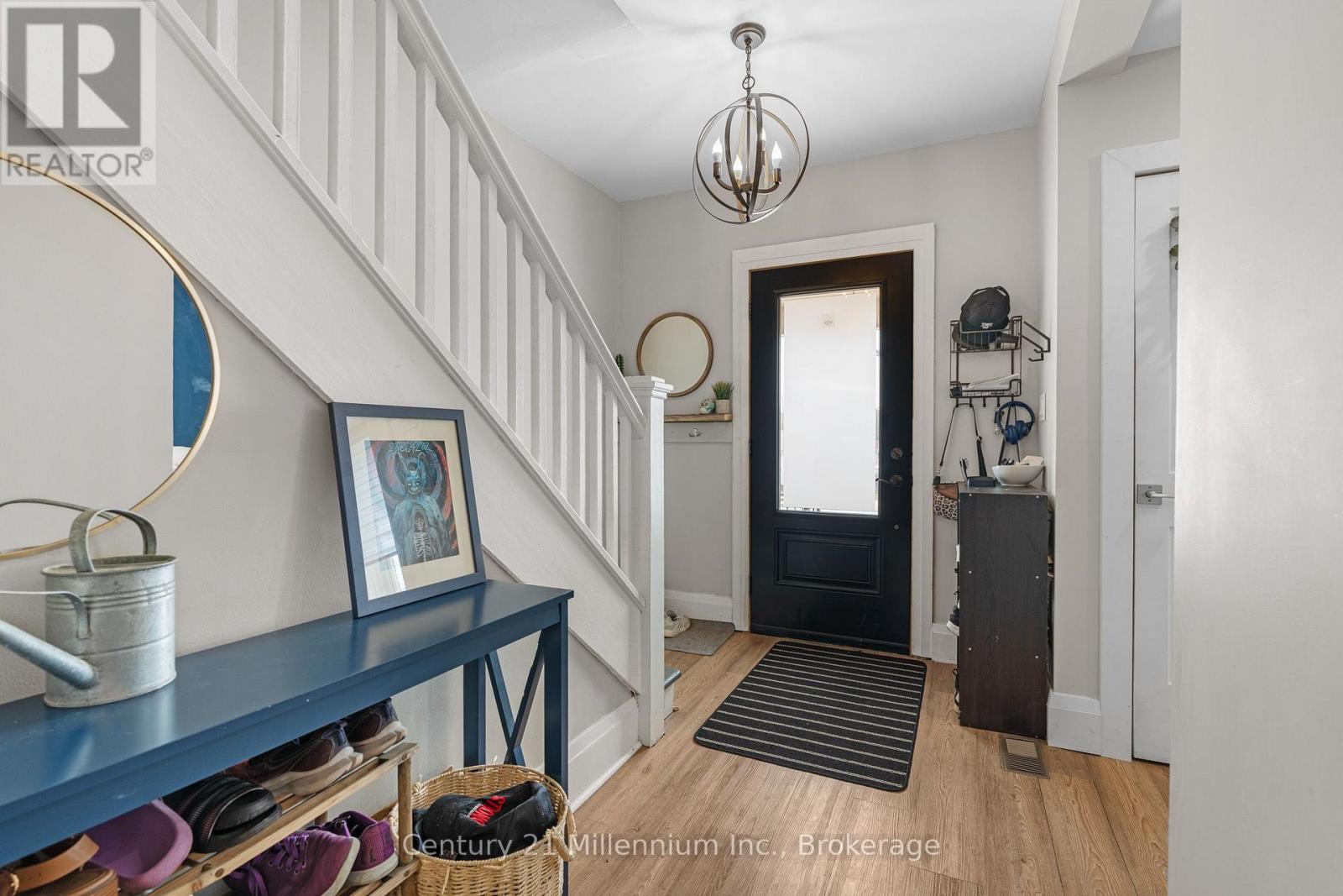 1186 2ND AVENUE W - Image 10